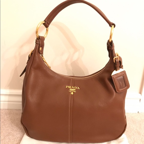 💯 Authentic Prada Leather Handbag - Picture 1 of 6